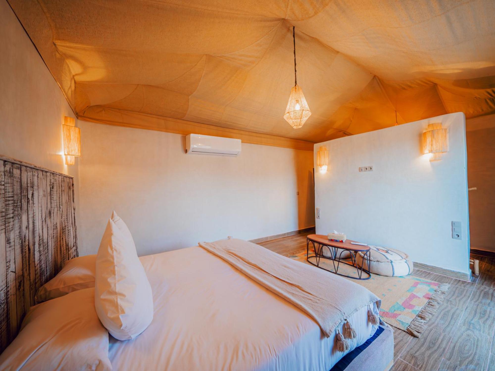 Le Bedouin Agafay Villa Marrakesh Exterior photo